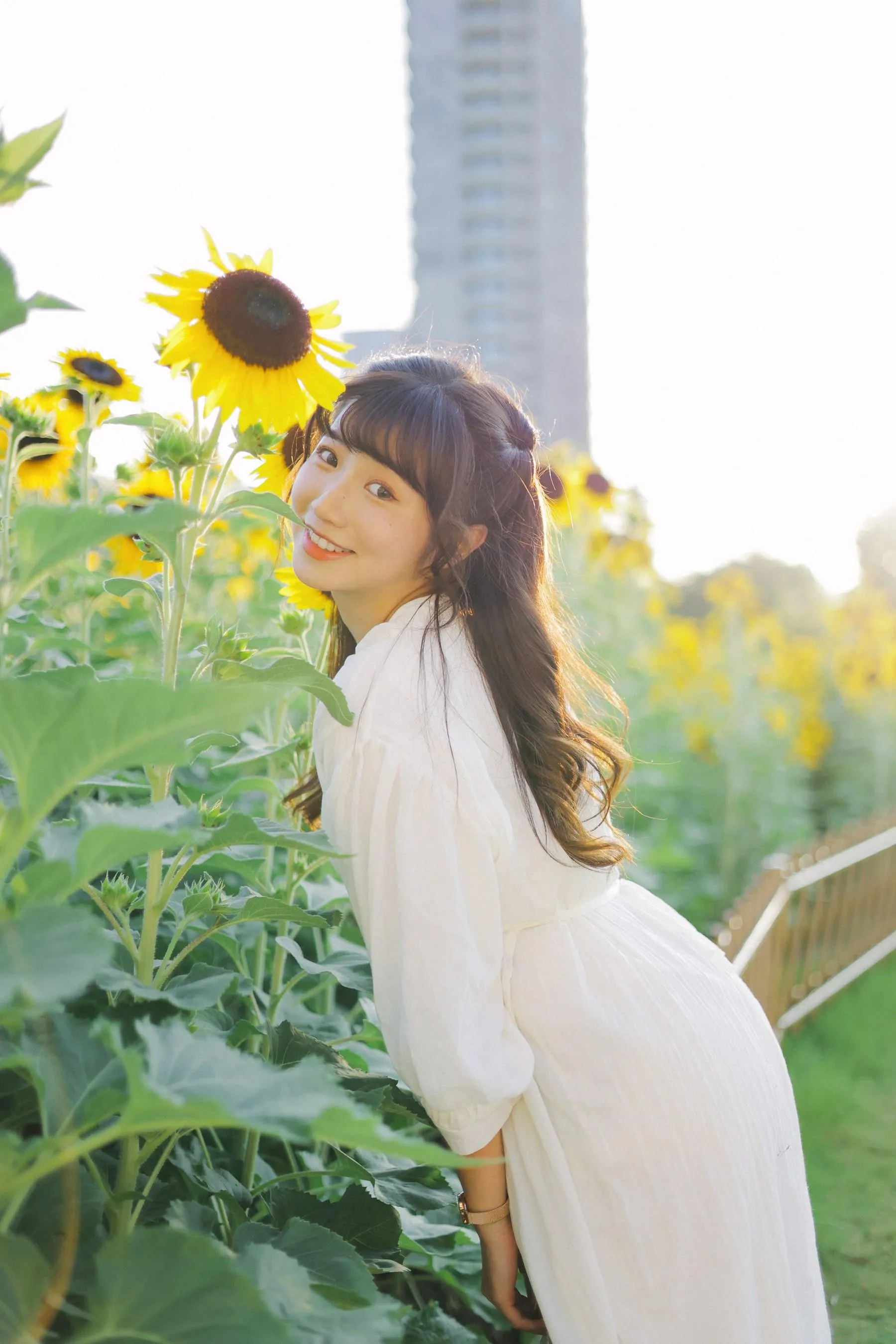 [YITUYU艺图语]2022.08.29 阳光下的花和你 蓝胖子- [25P]插图5